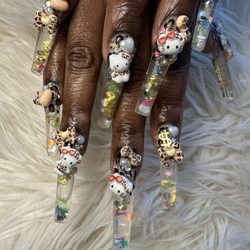 Mikki Nails