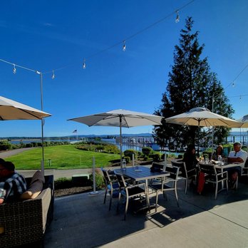 The Cove - Patio, first come - Seafood Near Me - Vancouver, Washington