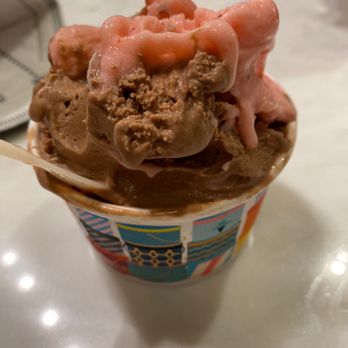 An's Hatmakers - Trapper & Strawberry - Gelato Near Me - Del Mar, California