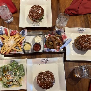 Gordon Ramsay Burger Las Vegas - Burgers Near Me - Las Vegas, Nevada Gordon Ramsay Burger Las Vegas - Burgers Near Me - Las Vegas, Nevada
