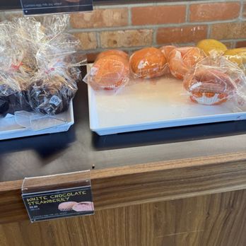 85°C Bakery Cafe-Corona - Bakeries Near Me - Corona, California