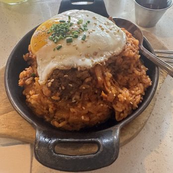 Hungry Crowd - New American Near Me - Los Angeles, California