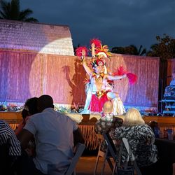 Island Breeze Luau