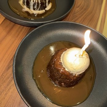 Gordon Ramsay Hell’s Kitchen - Sticky pudding (candle for anniversary) - Bars Near Me - Mashantucket, Connecticut