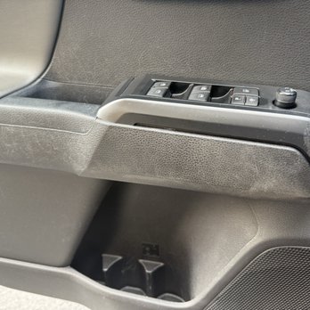 National Car Rental - Pictures of unkept car interior - Car Rental Near Me - Avoca, Pennsylvania National Car Rental - Pictures of unkept car interior - Car Rental Near Me - Avoca, Pennsylvania