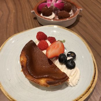 The Dotted Line - basque cheesecake and truffles - Breakfast & Brunch Near Me - Honolulu, Hawaii