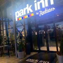 Park Inn By Radisson Oslo Airport Hotel West - Front entrance