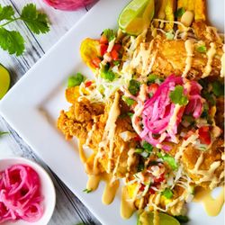 Rapalo's Kitchen - Delicious Pollos con Tajadas.