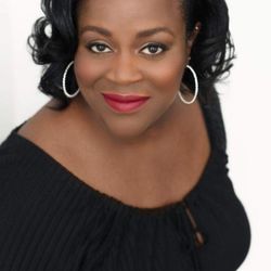Nikki Brown Makeup - Headshots 
Photo by Kim Beesley Photography