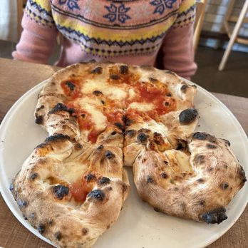 Doppio Zero Mountain View - Mickey Mouse Scherer pizza - Pizza Near Me - Mountain View, California