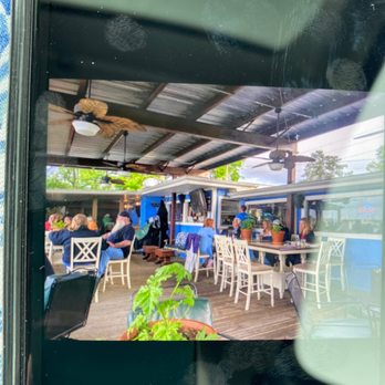 Fillin Station - Back deck Dining area - Dive Bars Near Me - Beaufort, South Carolina