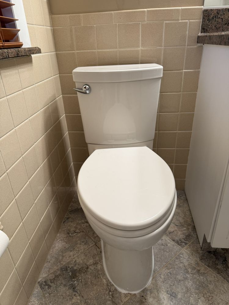 Slide of Roto-Rooter Plumbing & Water Cleanup