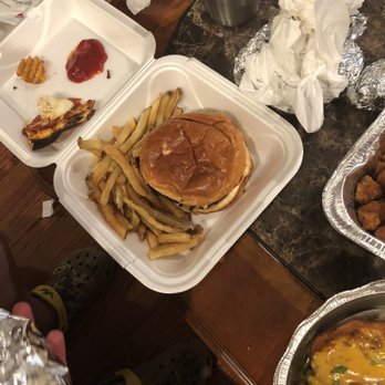 Play Book Sports Bar - The Player Burger - Sports Bars Near Me - Niles, Illinois