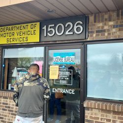 Apple Valley DMV - Online said zero wait