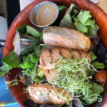 Pioneer Saloon Kaka'ako - Salmon salad - Japanese Near Me - Honolulu, Hawaii Pioneer Saloon Kaka'ako - Salmon salad - Japanese Near Me - Honolulu, Hawaii