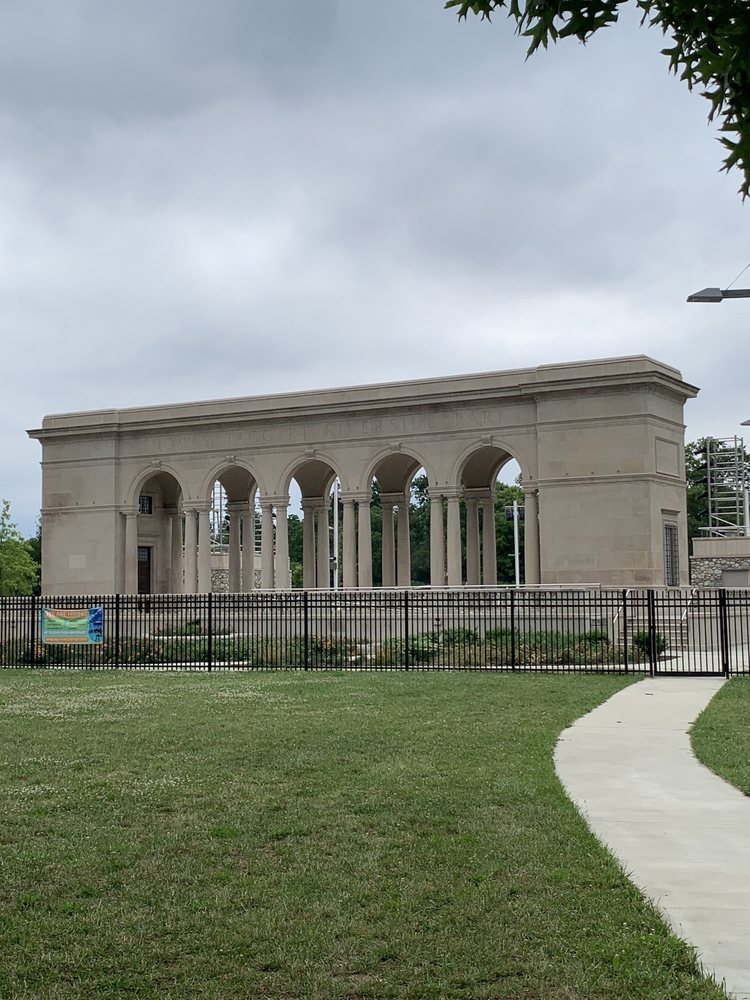 Social spots from Riverside Park