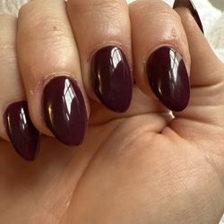 Le Petit Nail & Spa - Nails