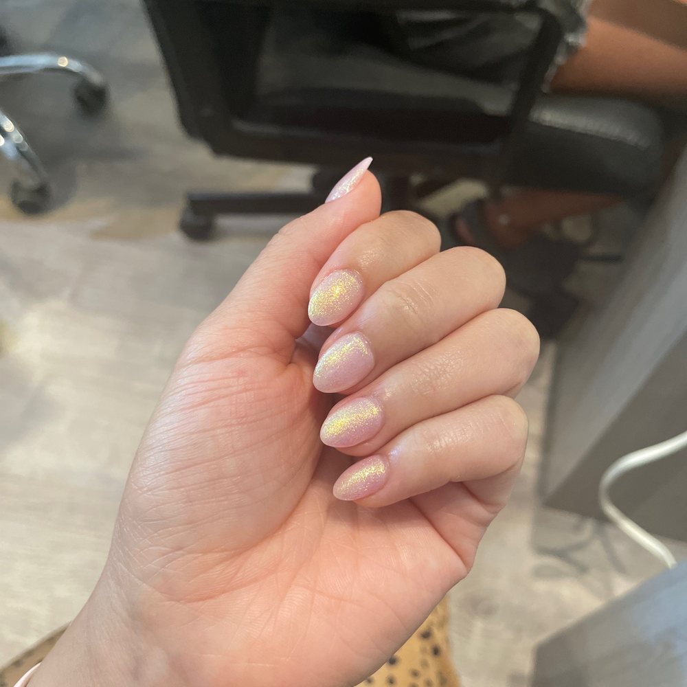 dip and gel combo on natural nails
