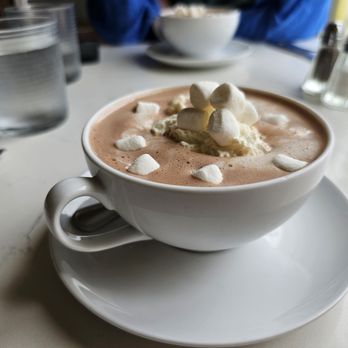 Bru's Wiffle - Yummy hot chocolate - Breakfast & Brunch Near Me - Santa Monica, California