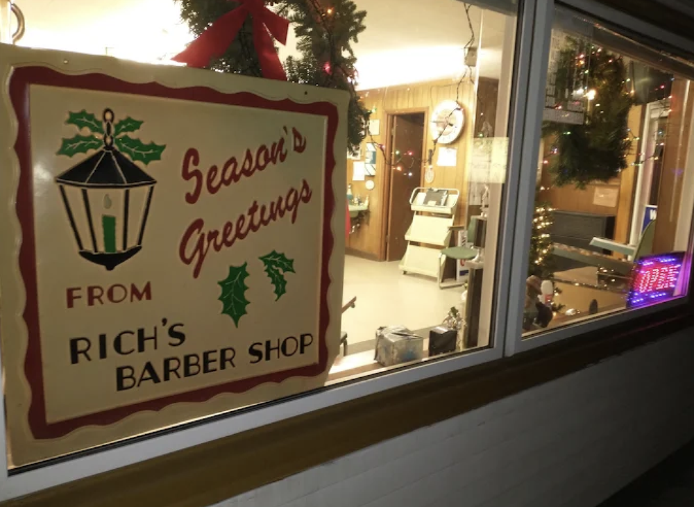 Rich's Barber Shop Logo