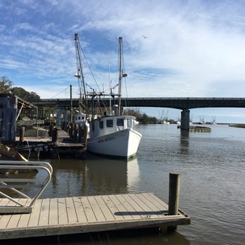 Skipper's Fish Camp - Not sure the shrimp could be any more fresh! - Seafood Near Me - Darien, Georgia