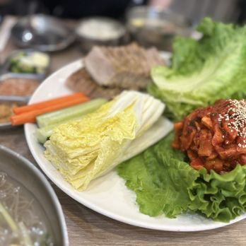 Yigah Restaurant - 15. 이가 보쌈 / Yigah Bossam - Korean Near Me - Irvine, California