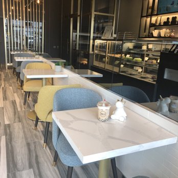 Snow Tea - The pretty aesthetics of the café. - Bubble Tea Near Me - Scarborough, Ontario