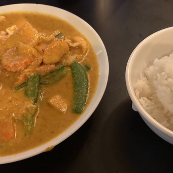 Tea Rose Diner - Mango Curry - Thai Near Me - Murray, Utah