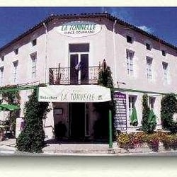 La Tonnelle