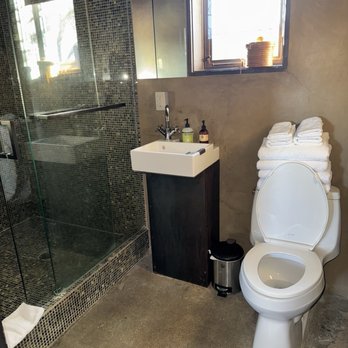 Mojave Sands Motel - Excellent water pressure with separate heater if needed. - Hotels Near Me - Joshua Tree, California Mojave Sands Motel - Excellent water pressure with separate heater if needed. - Hotels Near Me - Joshua Tree, California