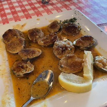 Mangia Mangia - Baked breading with clam; nasty - Italian Near Me - Countryside, Illinois