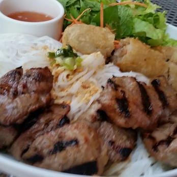Saigon Cafe - Vermicelli Rice Noodle Bowl with Fried Egg Roll - Vietnamese Near Me - Saint Louis, Missouri