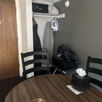 Alpenhof Lodge - Table/closet - Ski Resorts Near Me - Mammoth Lakes, California
