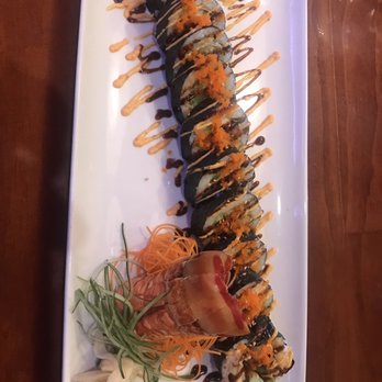 Toke Sushi & Grill - Lobster Roll - Sushi Bars Near Me - Oneonta, Alabama