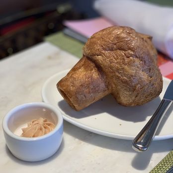 Mariposa - Popover bread - New American Near Me - Honolulu, Hawaii