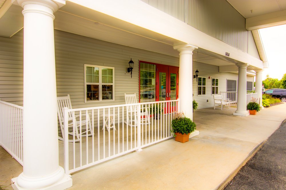 CURRY HOUSE Updated March 2024 14 Photos 5858 S 47th Rd, Cadillac