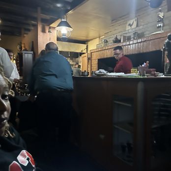 Antiquity Restaurant - This is a picture I took to show how the host kept his back turned. This is how we addressed me. - Seafood Near Me - Albuquerque, New Mexico