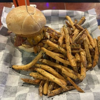 Gordy's - Burger w/fries - American Near Me - Prince Frederick, Maryland