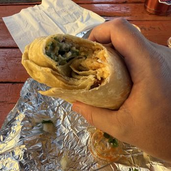 Taqueria Luna - Chicken burrito - Food Trucks Near Me - Portland, Oregon