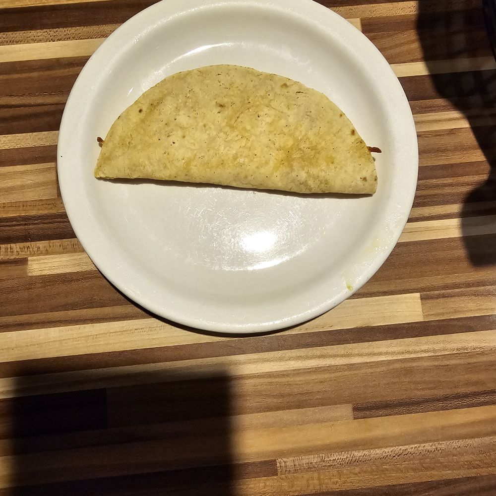Achiote - Solicité la quesadilla bien dorada y esto fue lo que me llevaron. Pasó una y otra vez. Además, la calidad ya no tiene que ver con las de ant - Mexican Near Me - San Ysidro, California Achiote - Solicité la quesadilla bien dorada y esto fue lo que me llevaron. Pasó una y otra vez. Además, la calidad ya no tiene que ver con las de ant - Mexican Near Me - San Ysidro, California