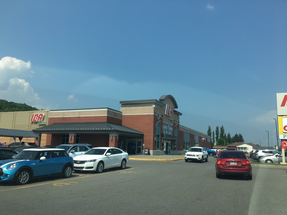 IGA EXTRA Updated October 2024 10505 Boulevard SainteAnne, SainteAnnedeBeaupré, Quebec