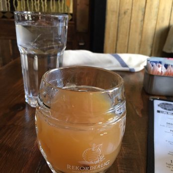 Alfie's - Hot apple cider - New American Near Me - New York, New York