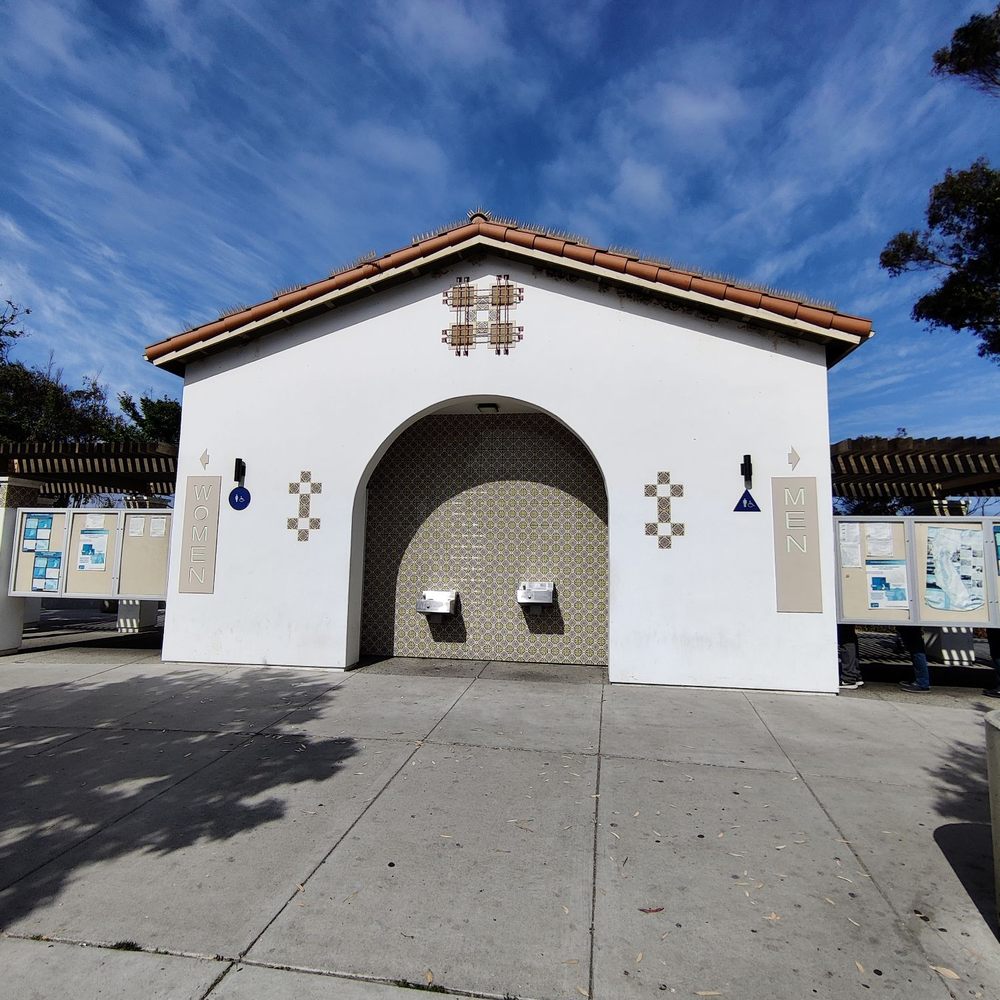 Aliso Creek Rest Area - Water fountains available - Rest Stops Near Me - Oceanside, California Aliso Creek Rest Area - Water fountains available - Rest Stops Near Me - Oceanside, California
