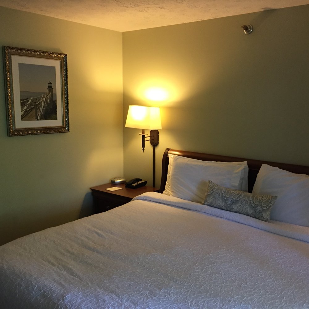 Grand Hotel of Ogunquit - Bedroom - Angle 2 - Hotels Near Me - Ogunquit, Maine Grand Hotel of Ogunquit - Bedroom - Angle 2 - Hotels Near Me - Ogunquit, Maine