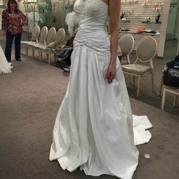 David's Bridal - Satin Beaded Lace Applique A-Line Wedding Dress $550.00 - Bridal Near Me - Lake Grove, New York