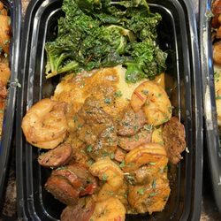Stunna’s - Cajun Shrimp & Grits