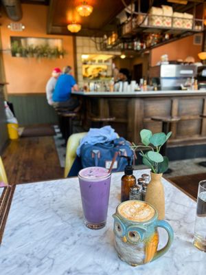 Uncle Wolfie's Breakfast Tavern by null