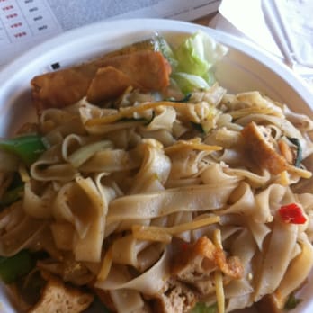 Satay Thai - Drunken tofu noodles with spring roll - Thai Near Me - Nashville, Tennessee Satay Thai - Drunken tofu noodles with spring roll - Thai Near Me - Nashville, Tennessee