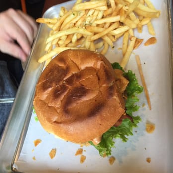 Homeskillet - Hot Chip burger with garlic fries - Breakfast & Brunch Near Me - Alameda, California