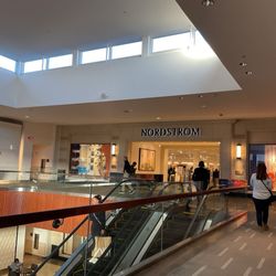 Natick Mall - Nordstrom